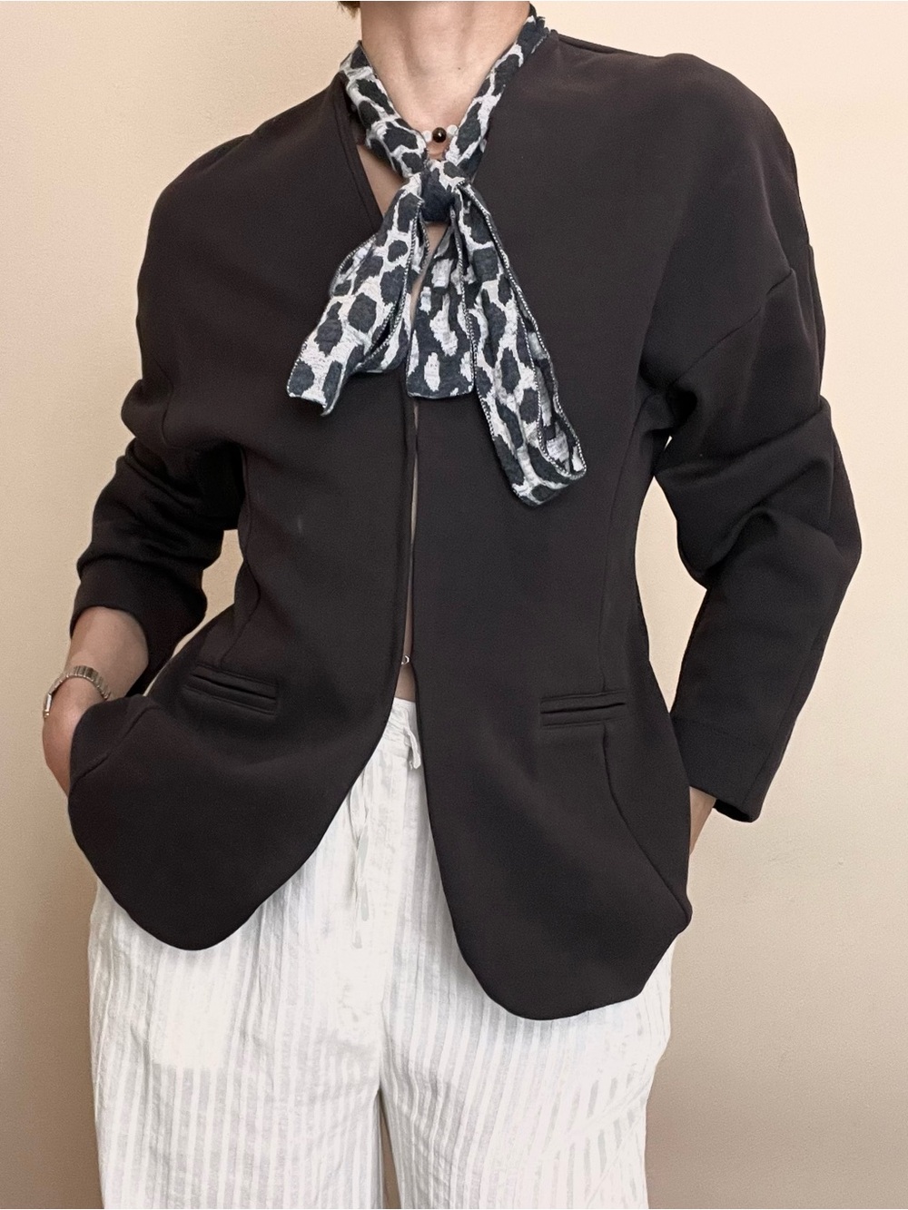 Brand New Zara blazer
Size L